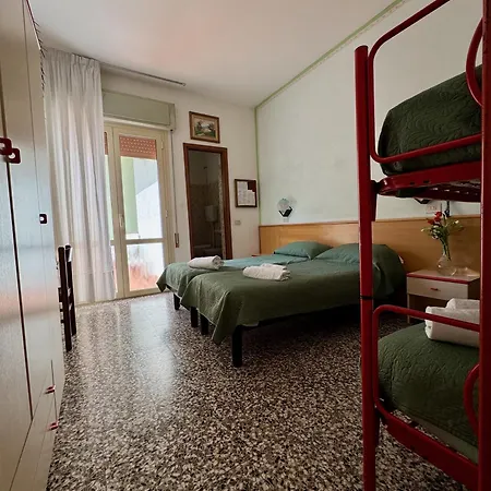 Arborea Hotel 2*