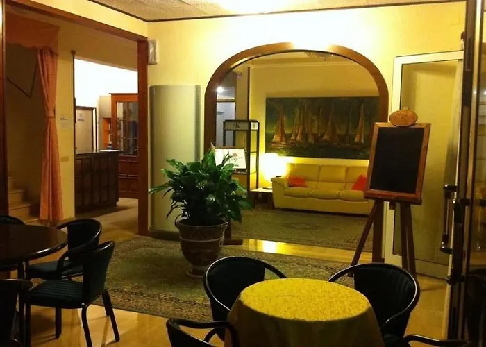 Arborea Hotel 2*